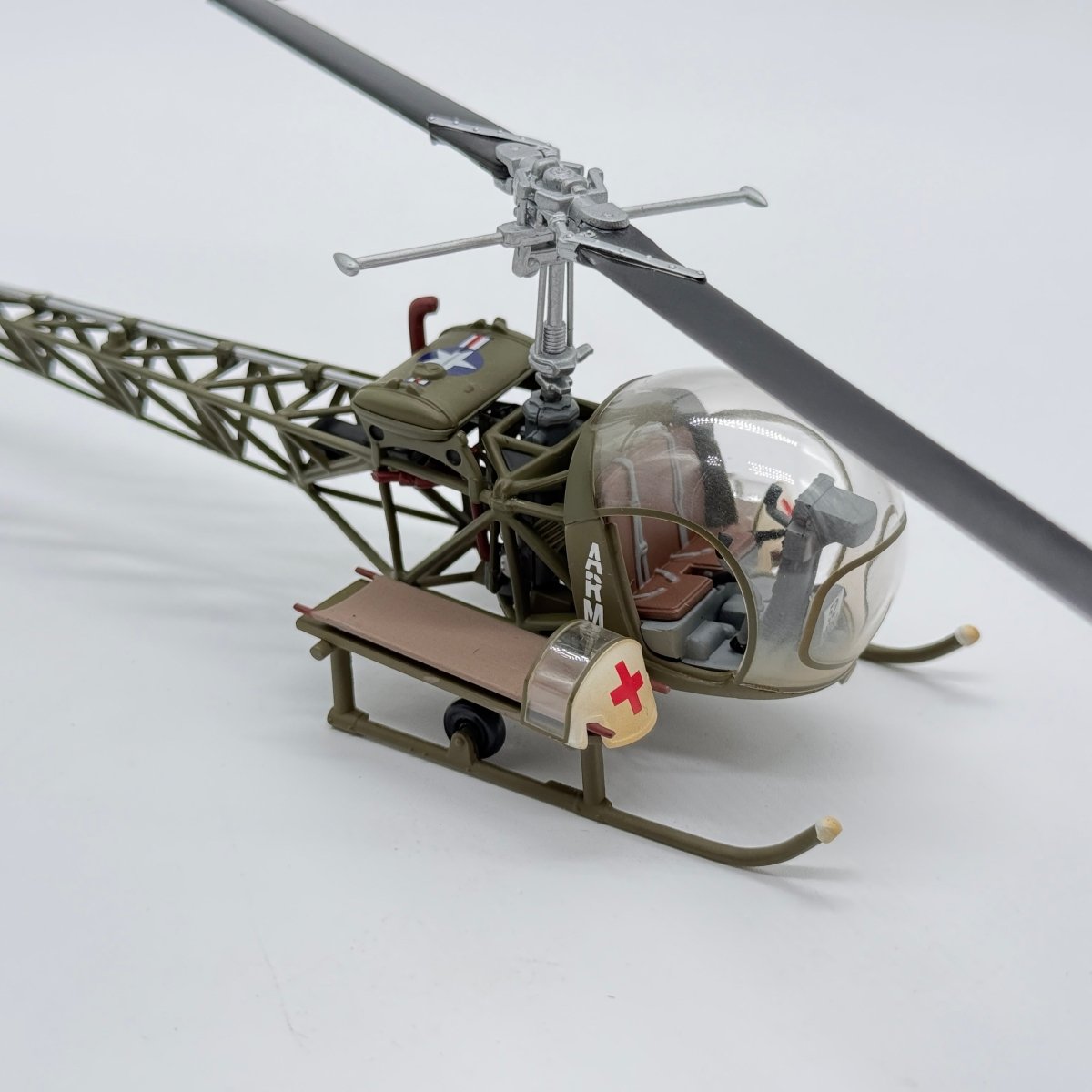 Corgi US51902 1:48 Bell H-13 Sioux US Army Medical Service Corps MASH Korean War - Corgi