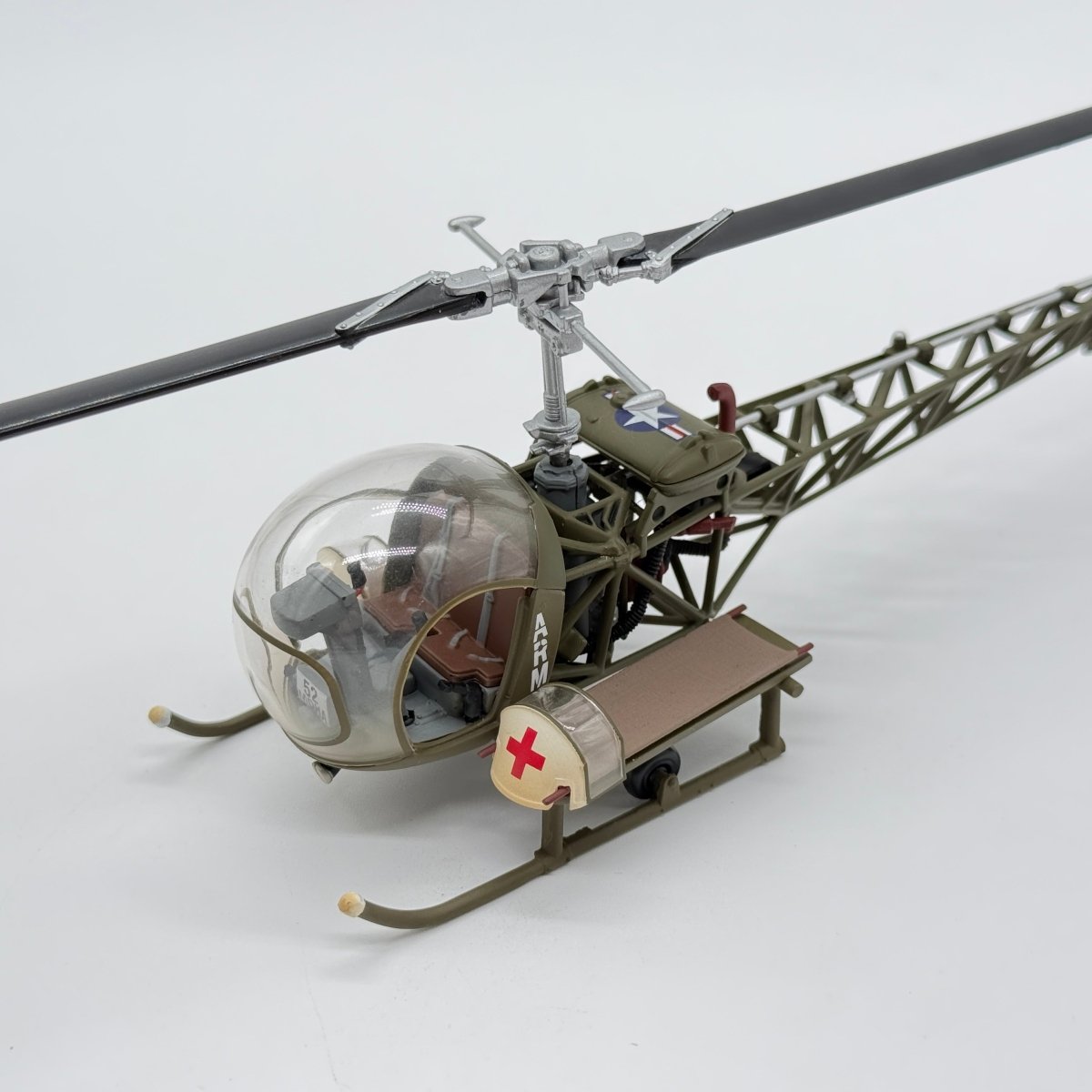 Corgi US51902 1:48 Bell H-13 Sioux US Army Medical Service Corps MASH Korean War - Corgi