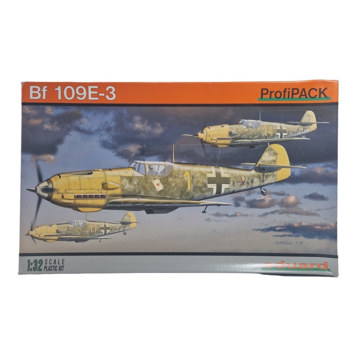Eduard Profipak 1:32 Messerschmitt Bf 109e - 3 Plastic Model Kit #3002 - Eduard