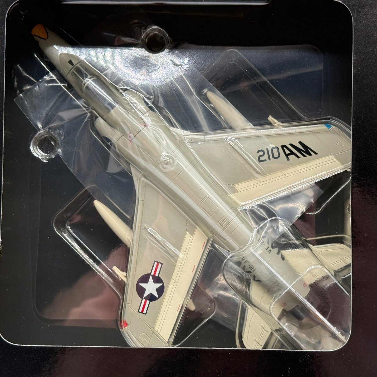 Falcon Models FA728001 1:72 Grumman F11F - 1 Tiger USN VF - 21 Mach Busters - Falcon Models