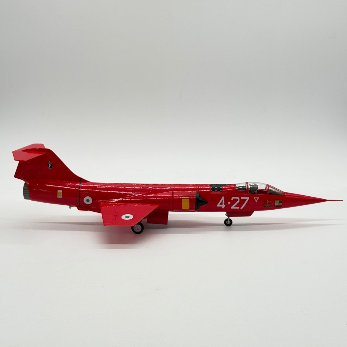 Franklin Mint 98124 1:48 Lockheed F-104G Starfighter Aeronautica Militare 4-27 Ferrari Red Special Scheme - Franklin Mint