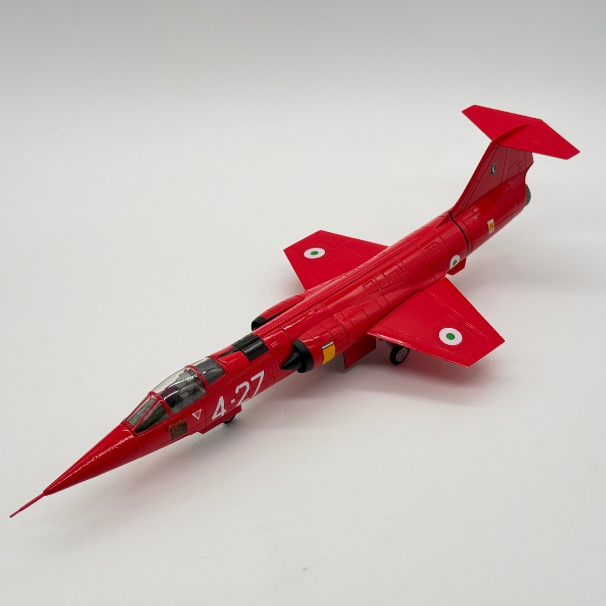 Franklin Mint 98124 1:48 Lockheed F-104G Starfighter Aeronautica Militare 4-27 Ferrari Red Special Scheme - Franklin Mint