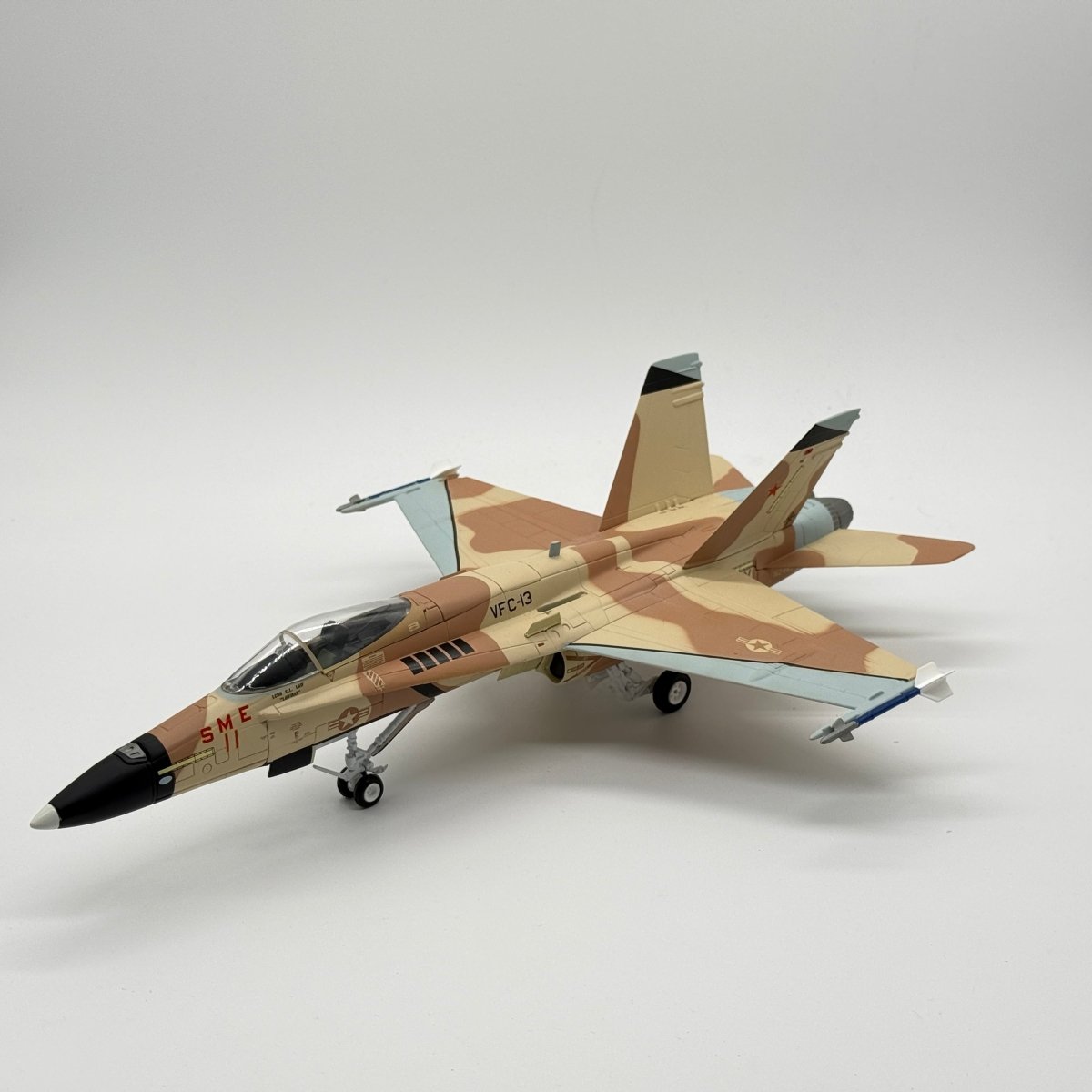 Franklin Mint Armour 98105 1:48 F/A-18 Hornet US Navy Top Gun Aggressor - Franklin Mint