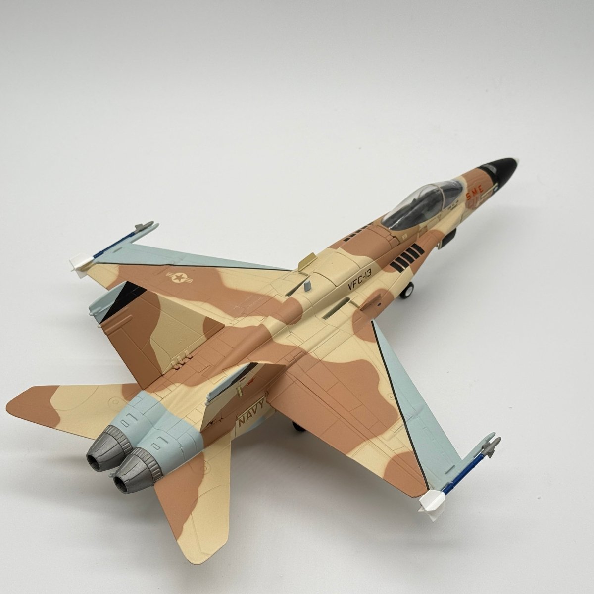 Franklin Mint Armour 98105 1:48 F/A-18 Hornet US Navy Top Gun Aggressor - Franklin Mint