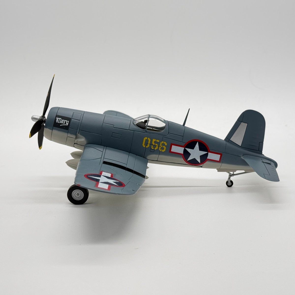 Franklin Mint ART 98091 1:48 FG-1A F4U Corsair Mary USMC VMF-121 056 Francis Pierce Peleliu 1944 - Franklin Mint