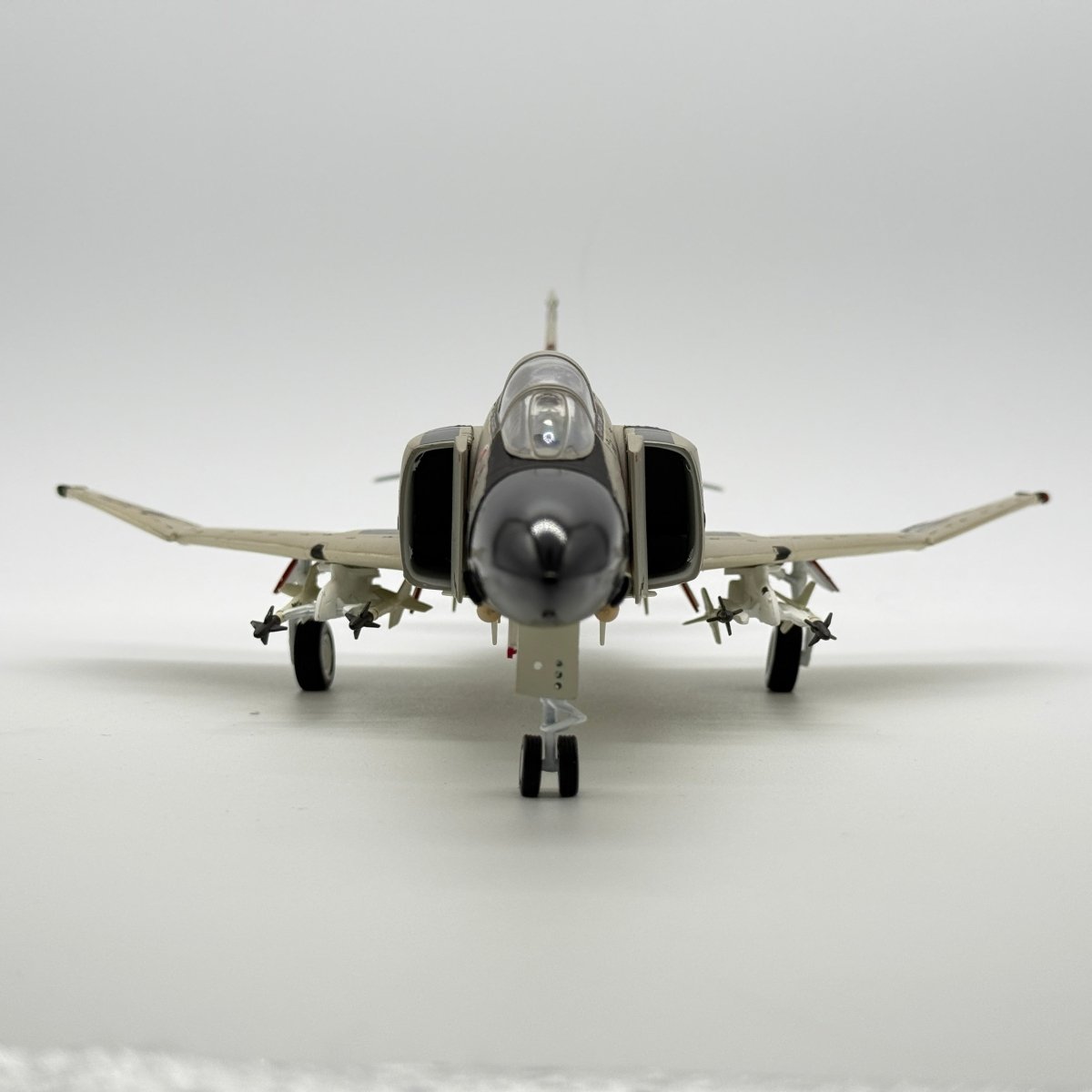 Franklin Mint B11B553 1:48 F-4 Phantom USN *ISSUES*