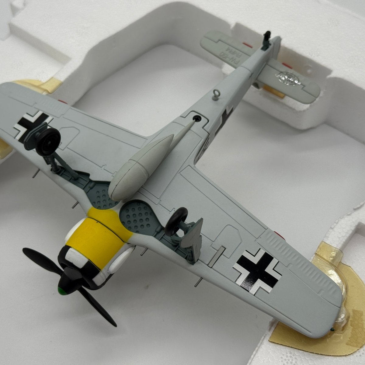 Franklin Mint B11B586 1:48 Focke-Wulf Fw 190A-4 Fritz Losigkeit I./JG 1 Deelen Holland 1943 - Franklin Mint