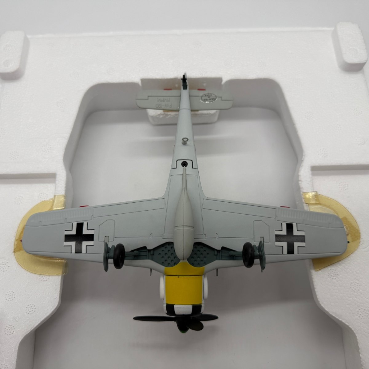 Franklin Mint B11B586 1:48 Focke-Wulf Fw 190A-4 Fritz Losigkeit I./JG 1 Deelen Holland 1943 - Franklin Mint