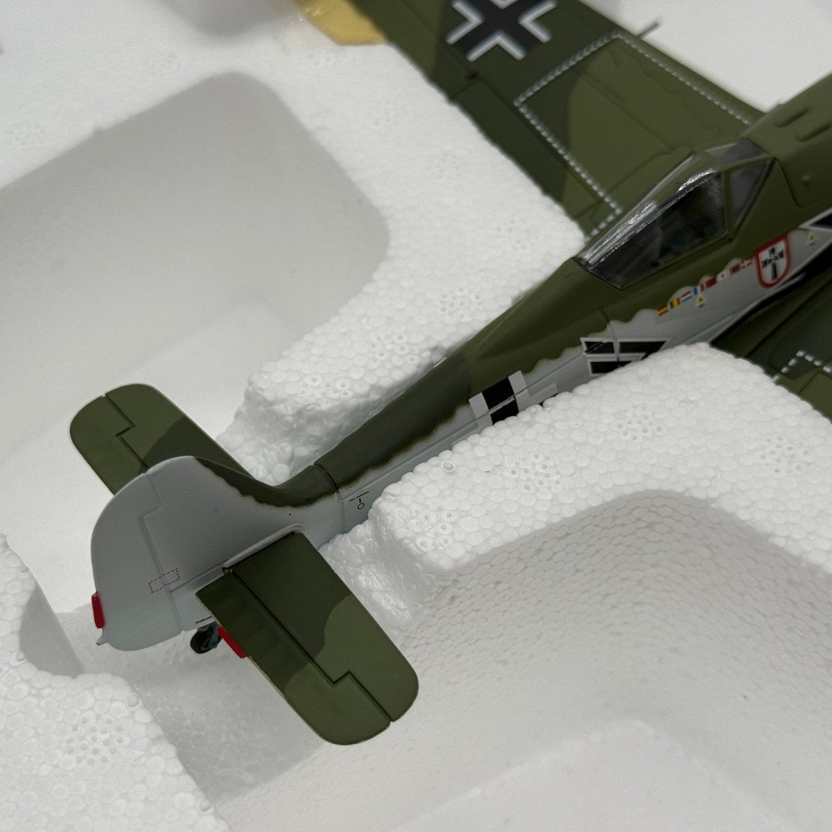 Franklin Mint B11B586 1:48 Focke-Wulf Fw 190A-4 Fritz Losigkeit I./JG 1 Deelen Holland 1943 - Franklin Mint