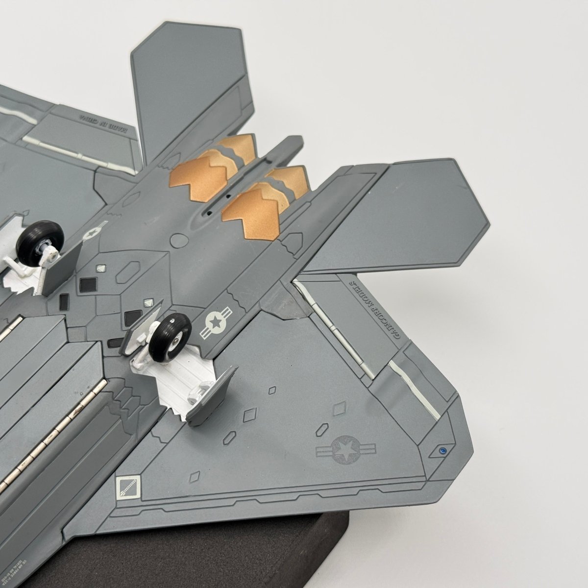 Gaincorp 6002 1:72 Lockheed F - 22A "Raptor 02" - GAINCORP