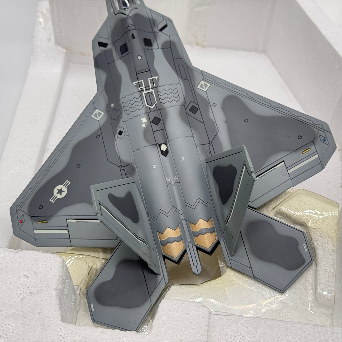 Gaincorp 6002 1:72 Lockheed F - 22A "Raptor 02" - GAINCORP