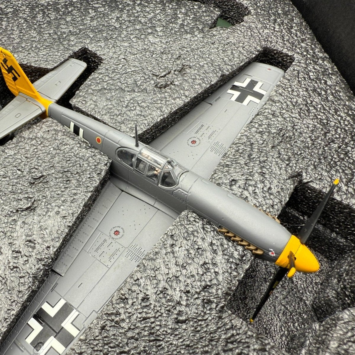 Gemini Aces 1:72 P - 51B Mustang 'Wanderzikus' Captured Mustang GALFT2007 - Gemini Aces