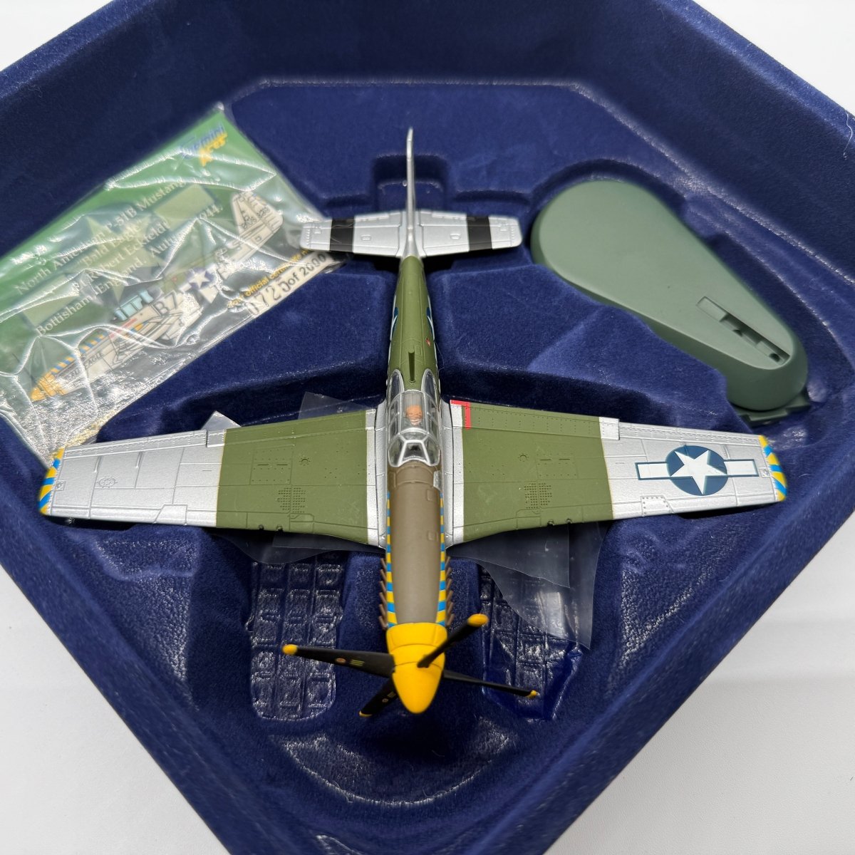 Gemini Aces GAUSA2001 1:72 P - 51B Bald Eagle RAF Bottisham - Gemini Aces