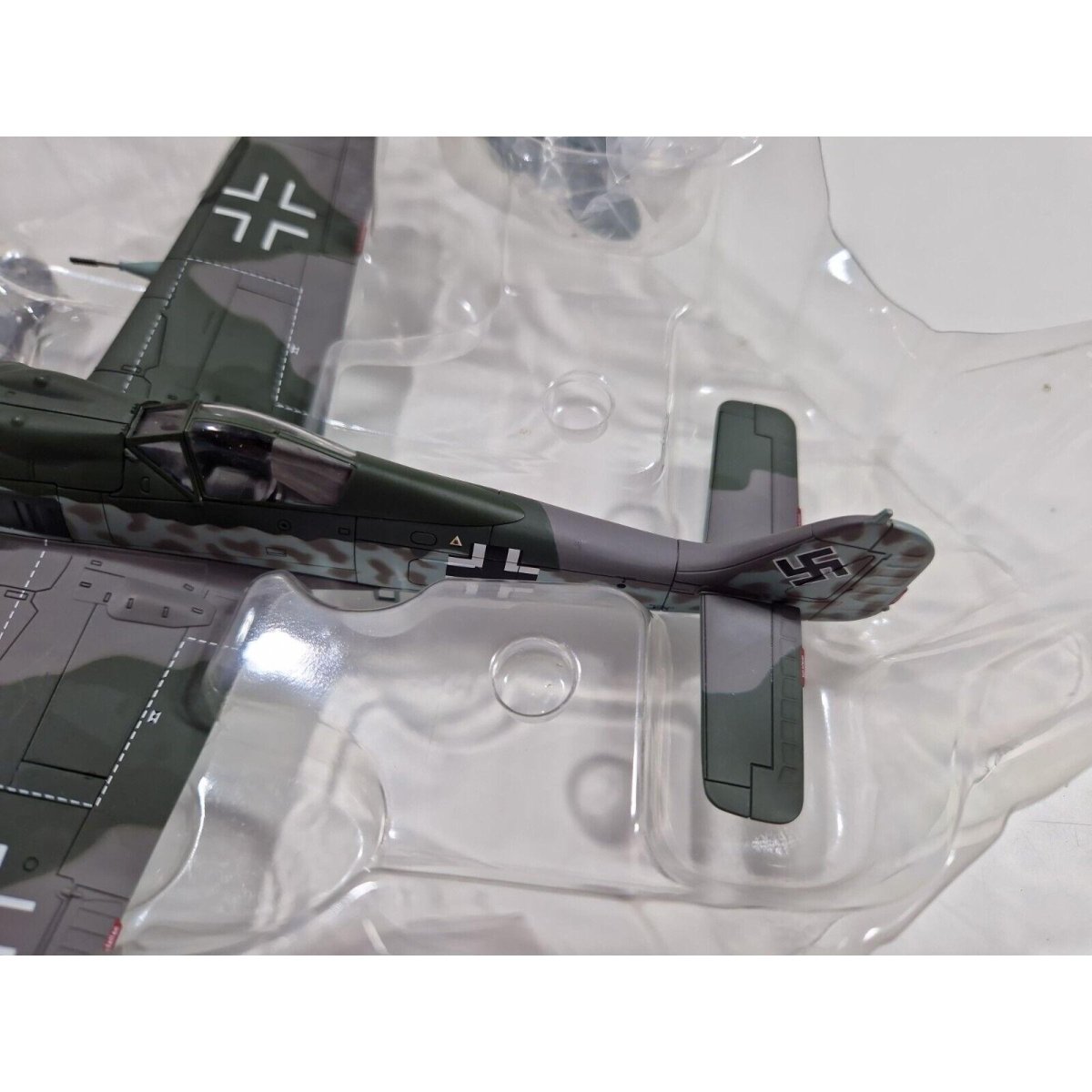 Hobby Master 1:48 FW - 190 F8/R3 Mk103 30mm Luftwaffe Tank Buster HA7406 - Hobby Master