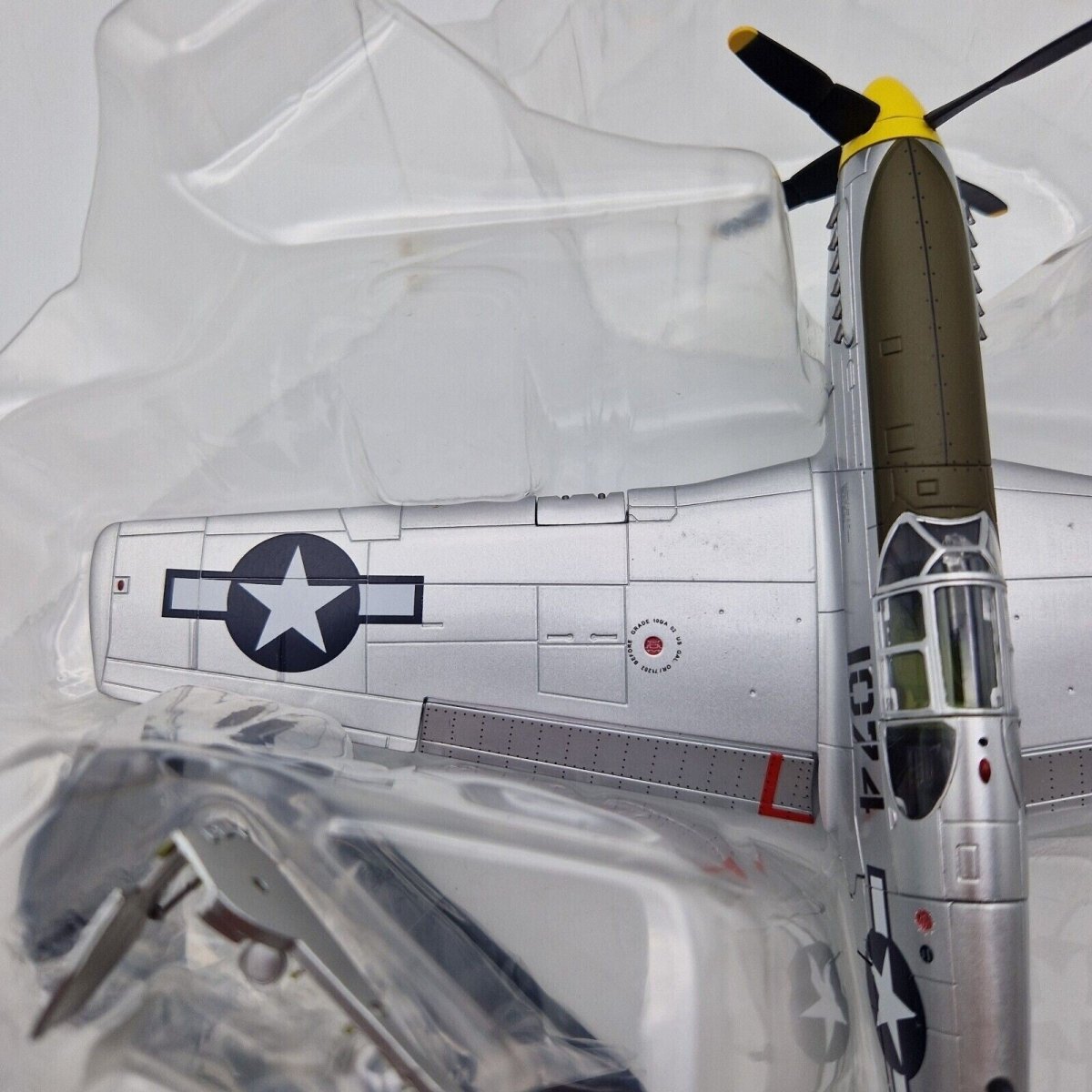 Hobby Master 1:48 P - 51D Mustang Leonard R Reeves 530th FS HA8506 - Hobby Master