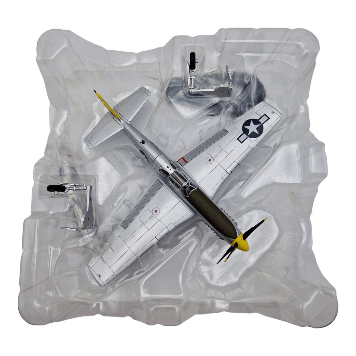 Hobby Master 1:48 P - 51D Mustang Leonard R Reeves 530th FS HA8506 - Hobby Master