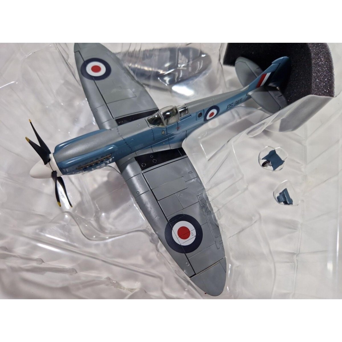 Hobby Master 1:48 Spitfire 541 Sqn RAF "The Last" Diecast HA7605 - Hobby Master