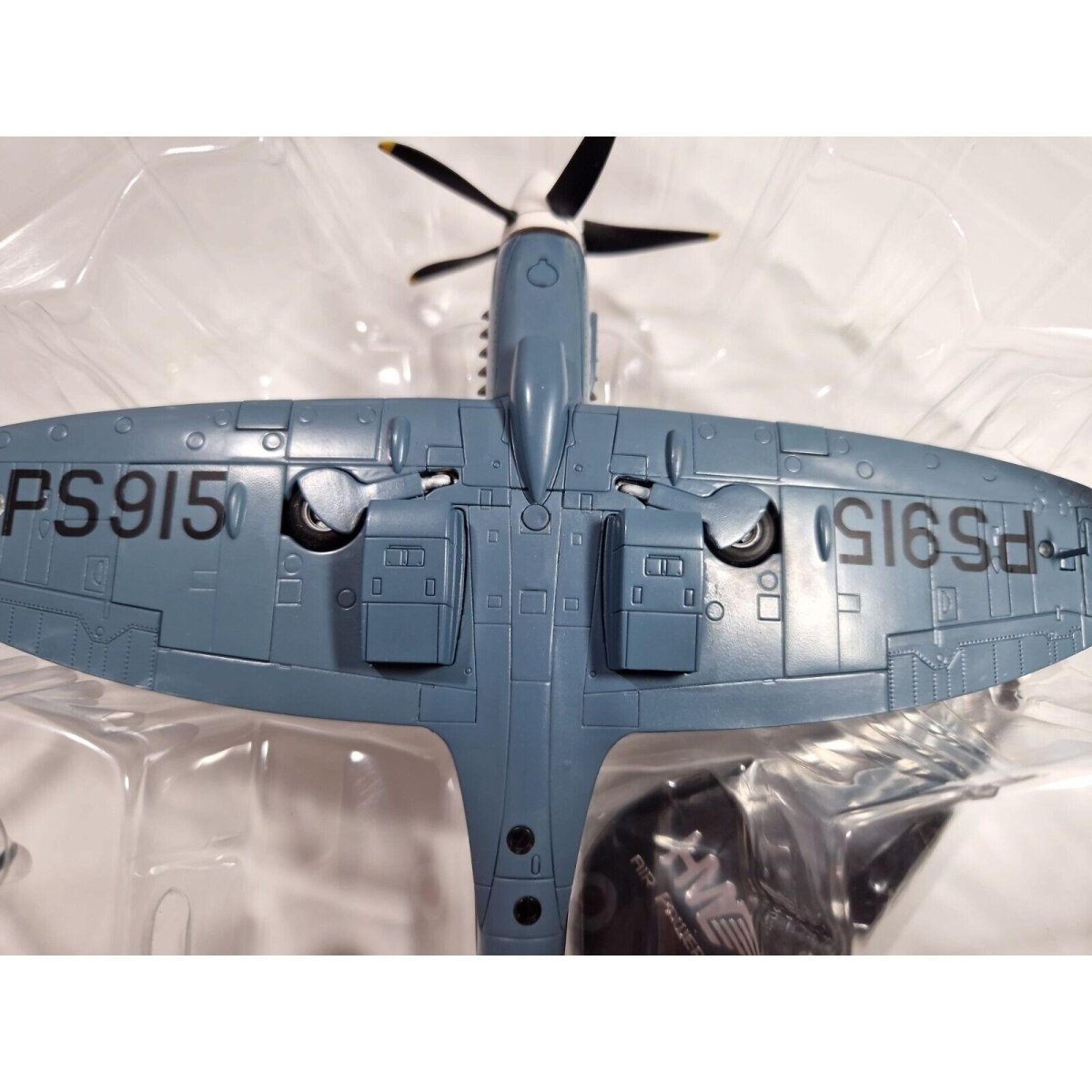 Hobby Master 1:48 Spitfire 541 Sqn RAF "The Last" Diecast HA7605 - Hobby Master
