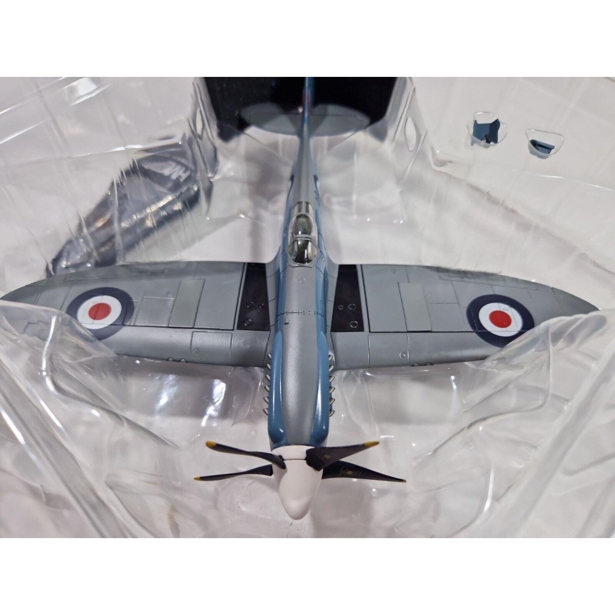 Hobby Master 1:48 Spitfire 541 Sqn RAF "The Last" Diecast HA7605 - Hobby Master
