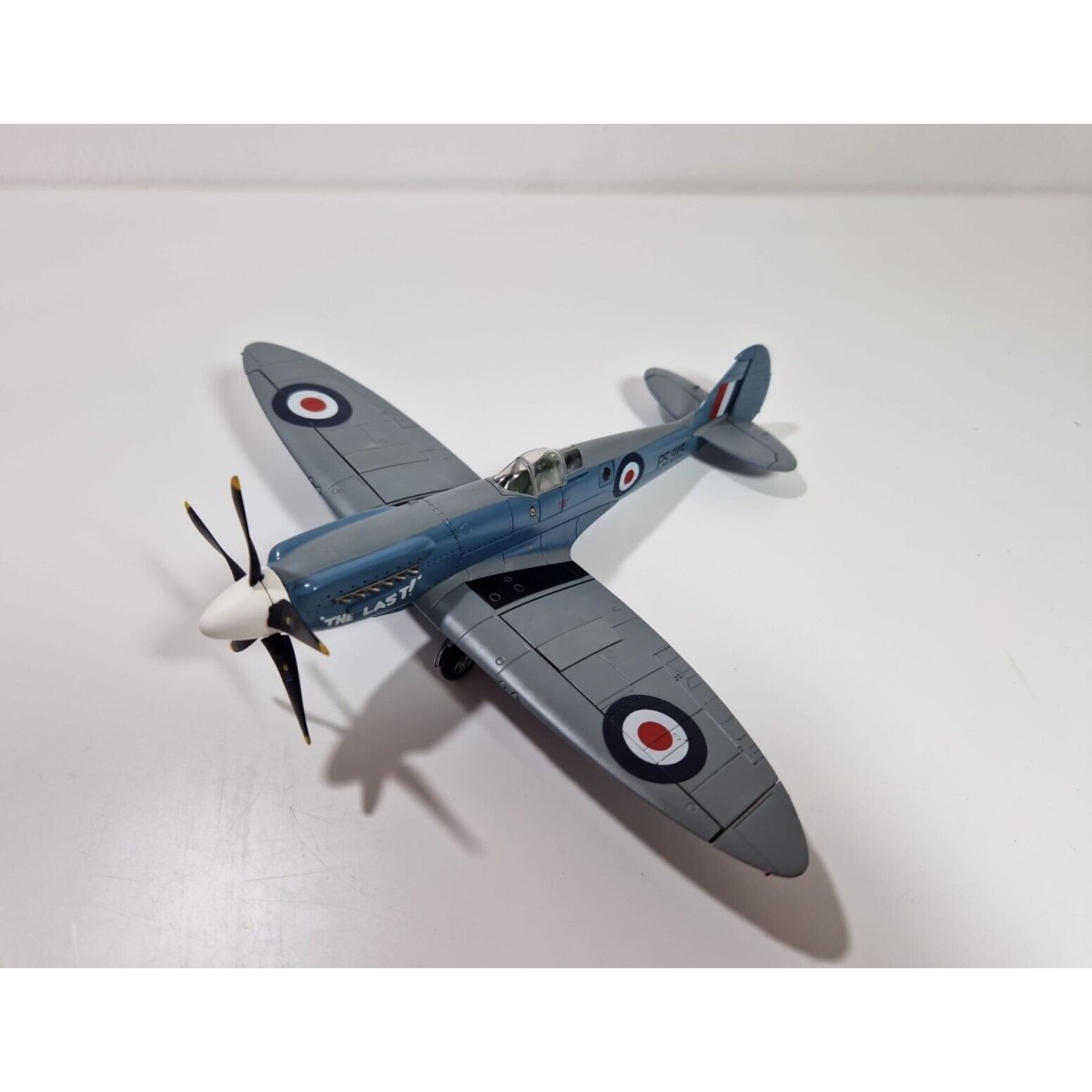 Hobby Master 1:48 Spitfire 541 Sqn RAF "The Last" Diecast HA7605 - Hobby Master
