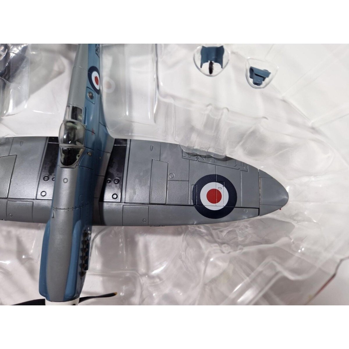 Hobby Master 1:48 Spitfire 541 Sqn RAF "The Last" Diecast HA7605 - Hobby Master