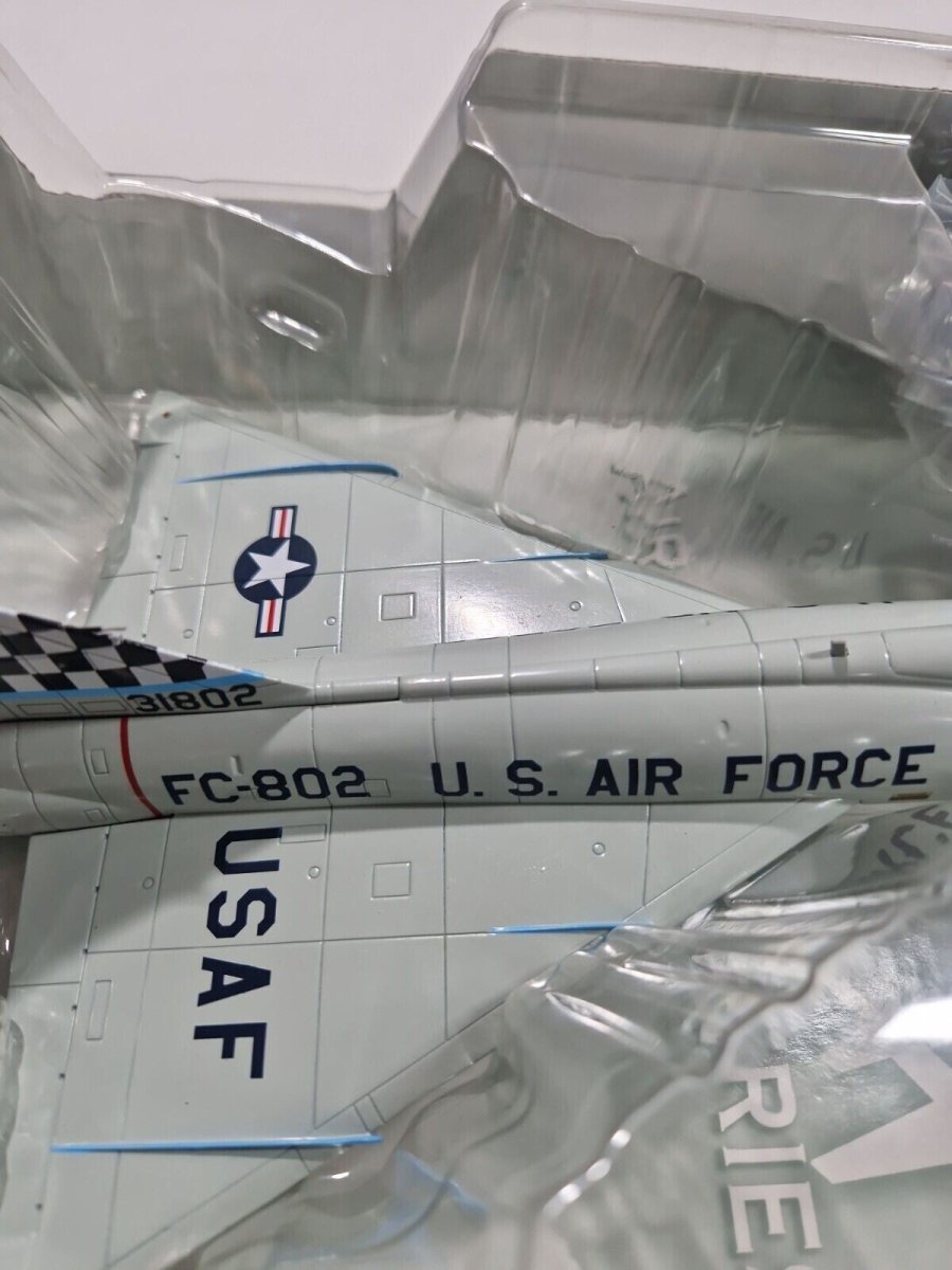 Hobby Master 1:72 Convair F - 102A Delta Dagger USAF 16th FIS, Naha AFB HA3111 - Hobby Master