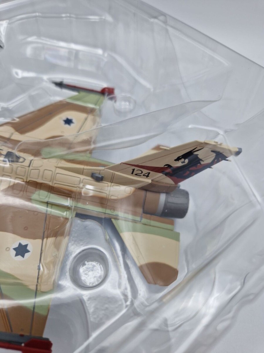Hobby Master 1:72 F - 16A Netz IDF/AF 115th (Flying Dragon) Sqn Israel HA3825 - Hobby Master