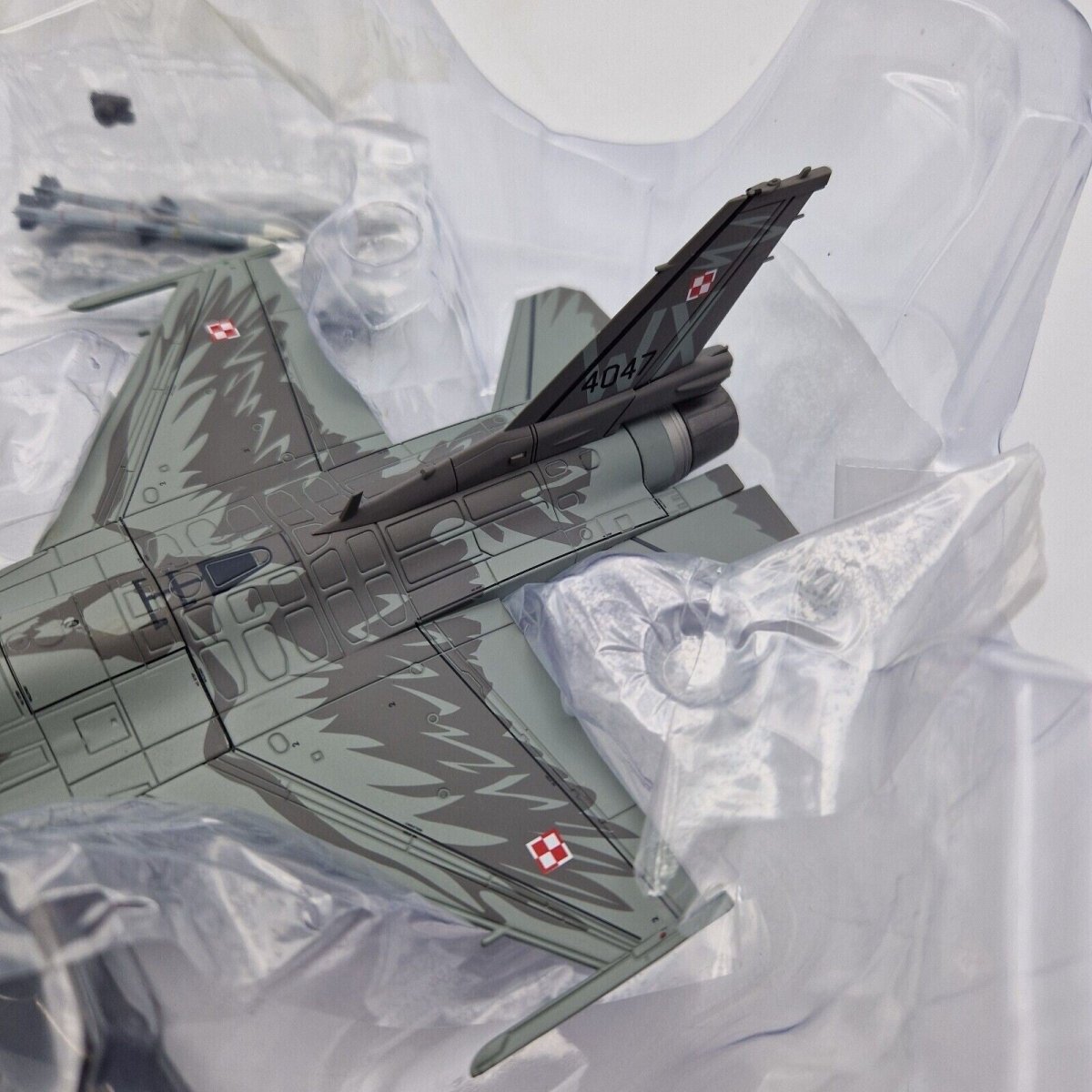 Hobby Master 1:72 Lockheed F - 16C Raven, 100TH Anniversary, Polish Air Force HA3886 - Hobby Master