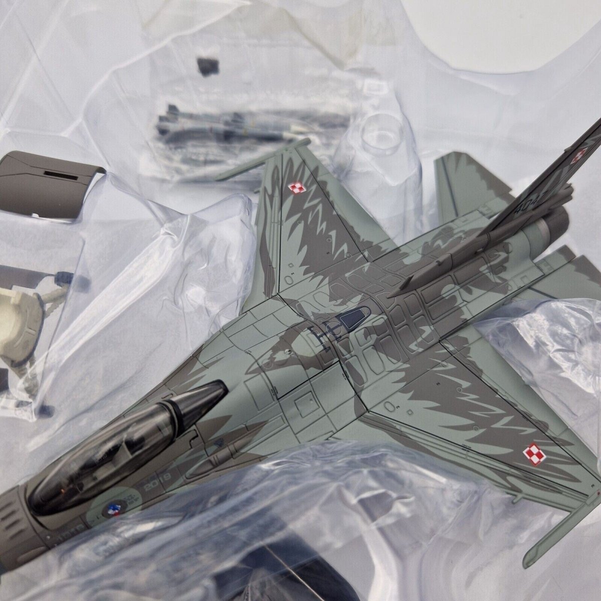 Hobby Master 1:72 Lockheed F - 16C Raven, 100TH Anniversary, Polish Air Force HA3886 - Hobby Master