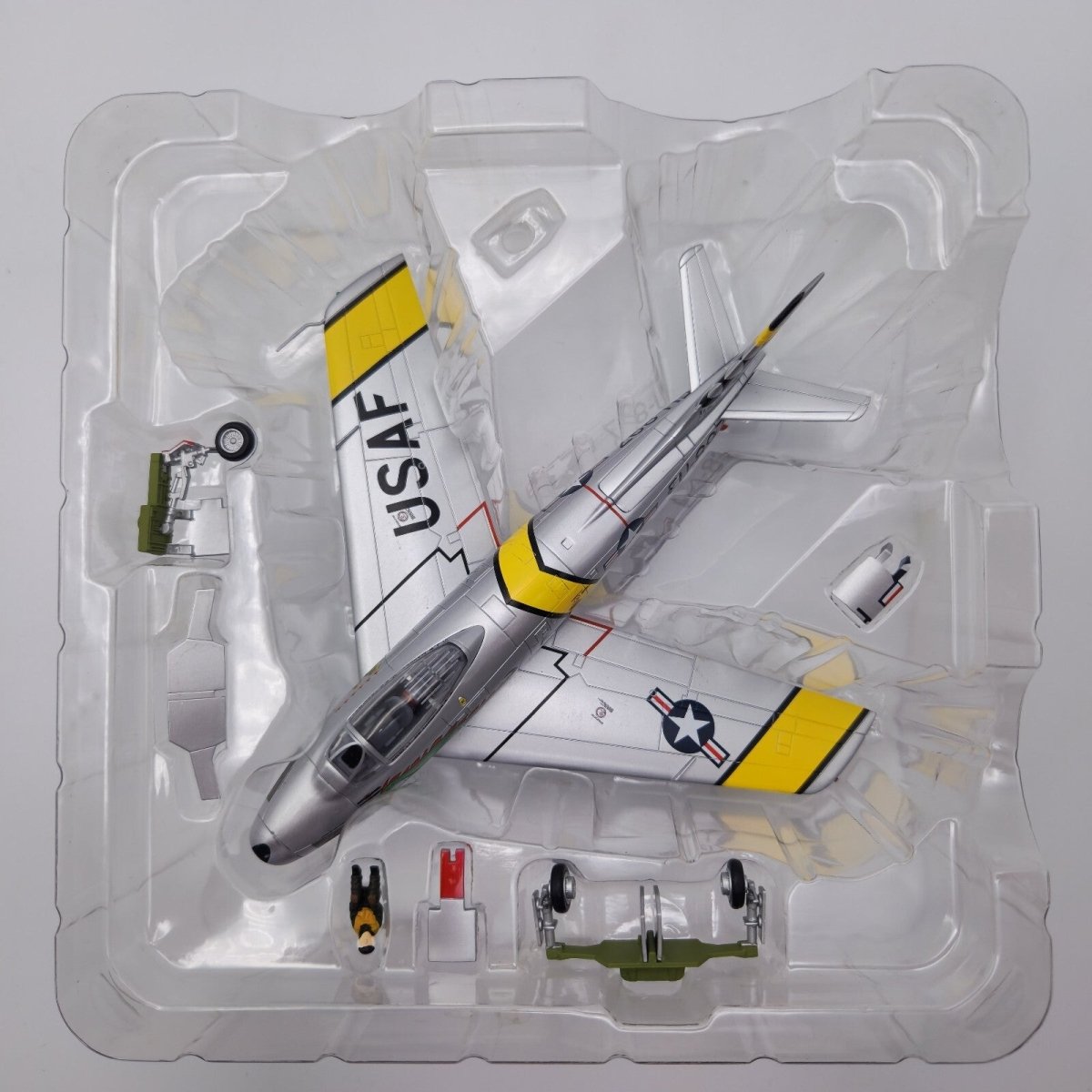 Hobby Master 1:72 North American F - 86F Sabre "The Huff" S Korea Diecast HA4301 - Hobby Master