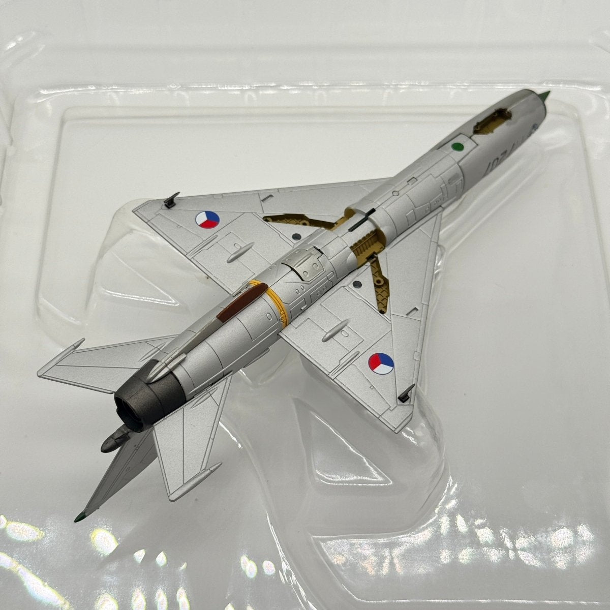 Hobby Master HA0186 1:72 MiG - 21PFM Fishbed Black 7207 Czechoslovakia 1991 - Hobby Master