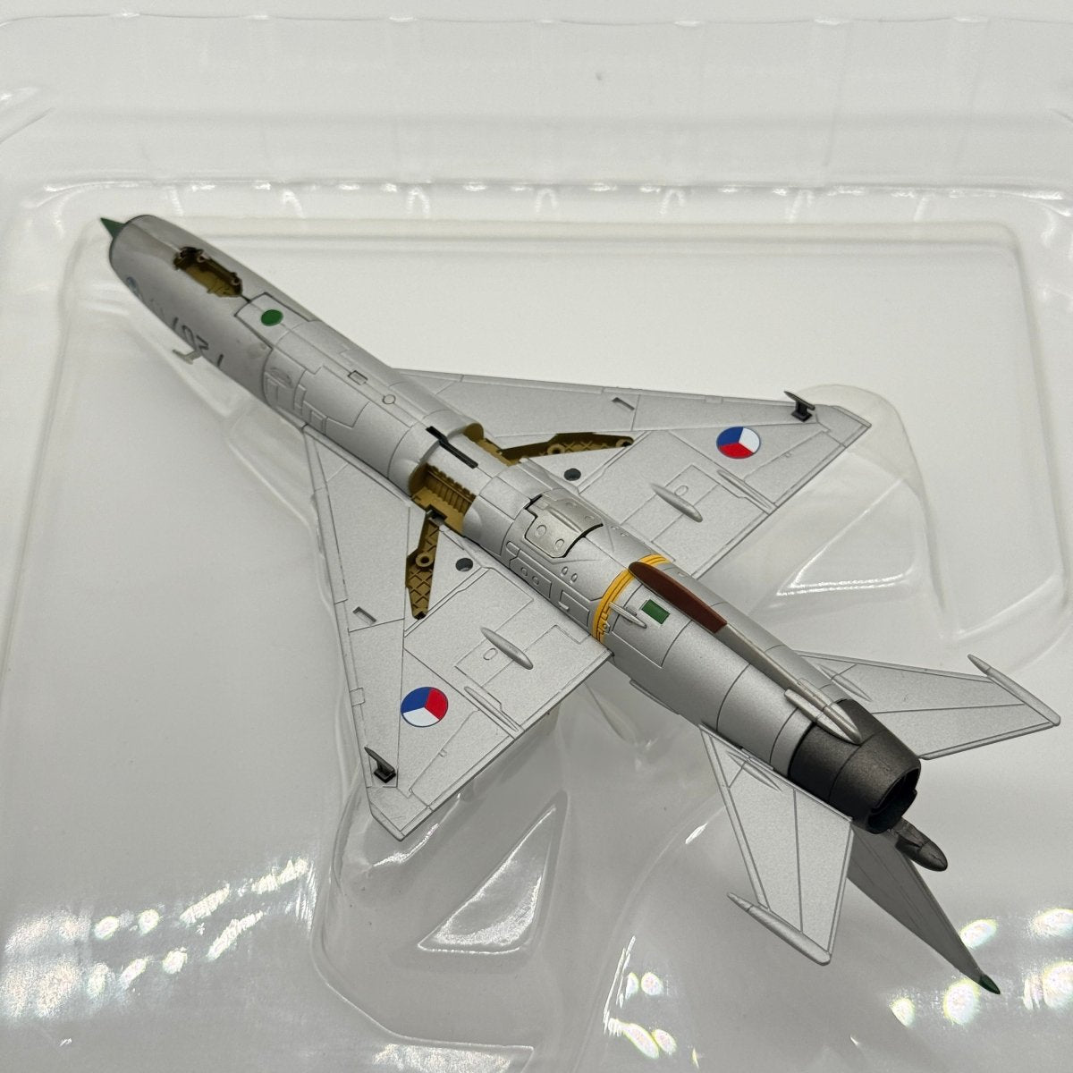 Hobby Master HA0186 1:72 MiG - 21PFM Fishbed Black 7207 Czechoslovakia 1991 - Hobby Master