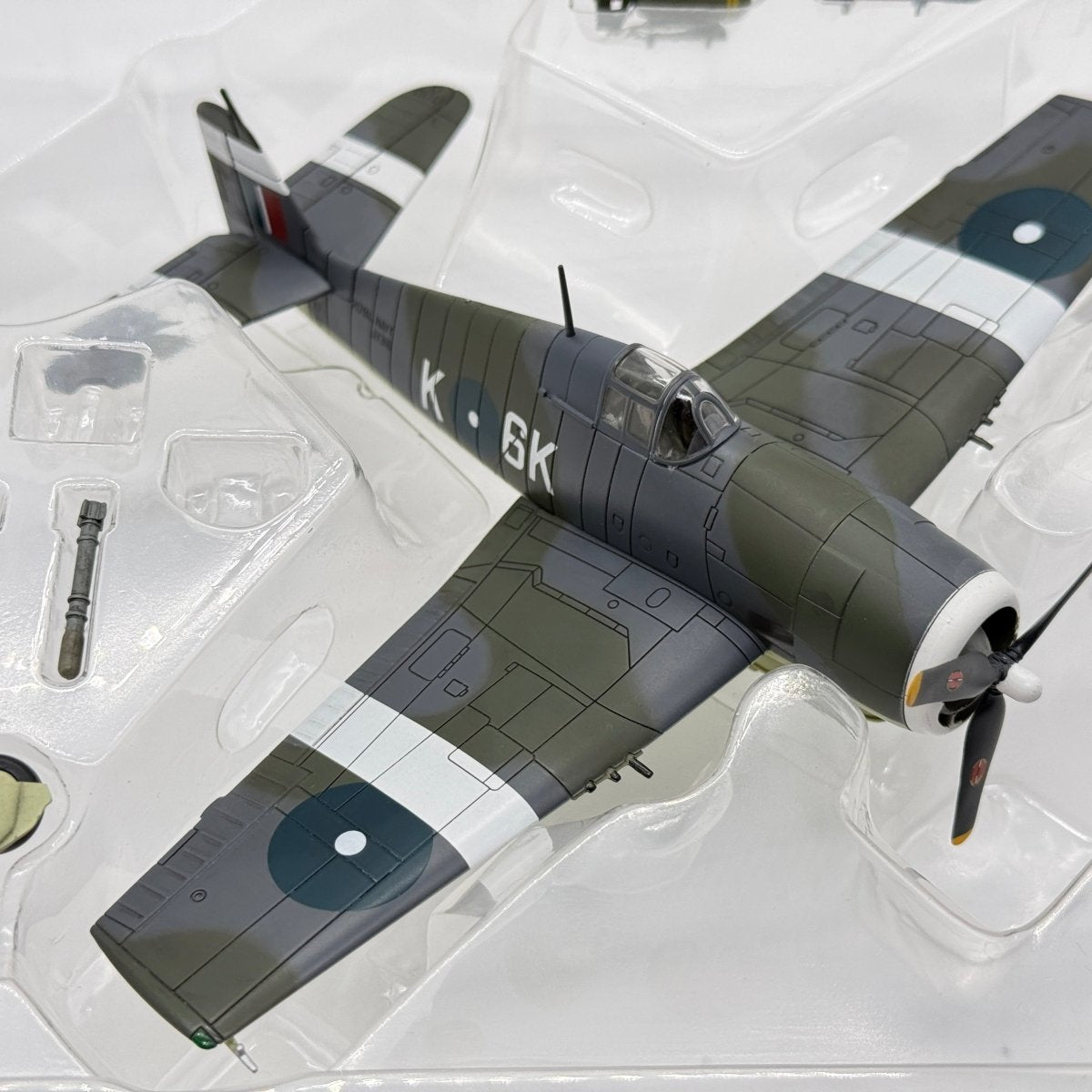 Hobby Master HA1102 1:72 Grumman F6F Hellcat Royal Navy Fleet Air Arm No.804 NAS 1945 - Hobby Master