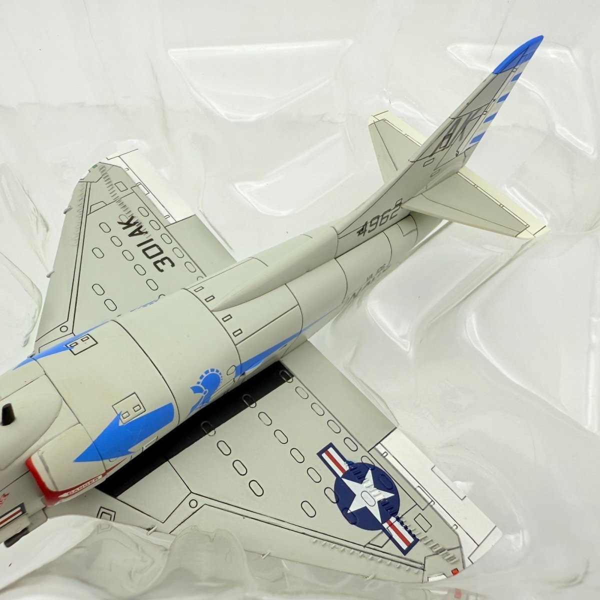 Hobby Master HA1402 1:72 A - 4B Gladiator "VA - 106" Cdr. L. W. Baldwin, 1960s - Hobby Master