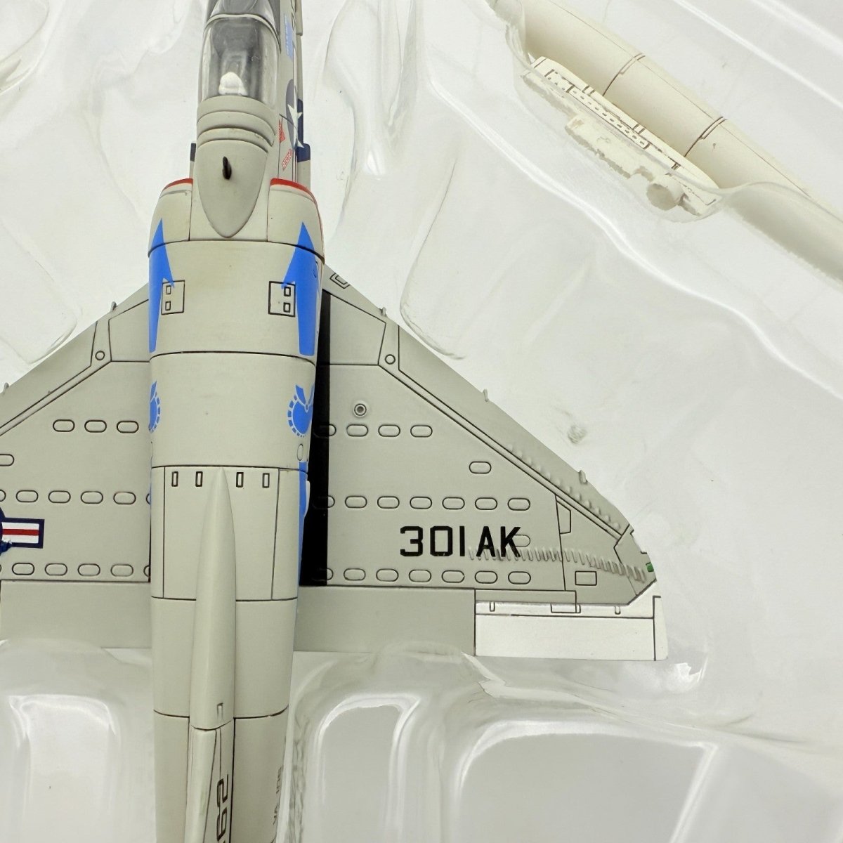 Hobby Master HA1402 1:72 A - 4B Gladiator "VA - 106" Cdr. L. W. Baldwin, 1960s - Hobby Master