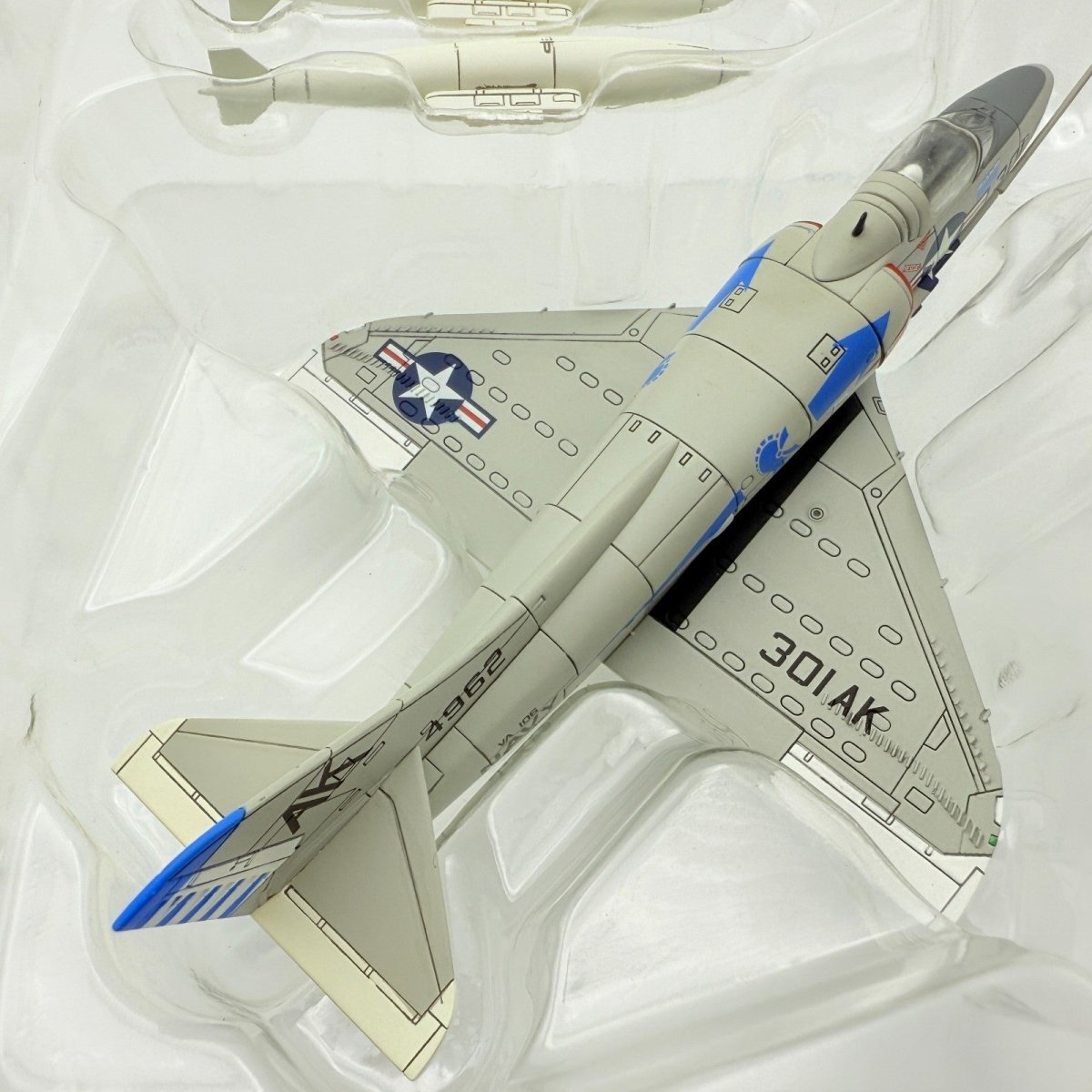 Hobby Master HA1402 1:72 A - 4B Gladiator "VA - 106" Cdr. L. W. Baldwin, 1960s - Hobby Master