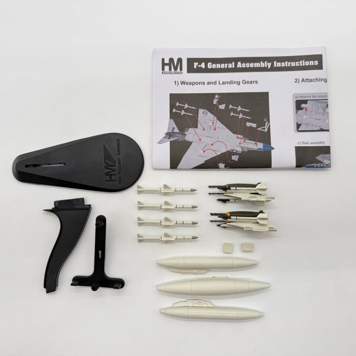 Hobby Master HA19006 1:72 McDonnell Douglas F-4J Phantom II US Navy VF-102 Diamondbacks AG100 USS Independence 1976 - Hobby Master