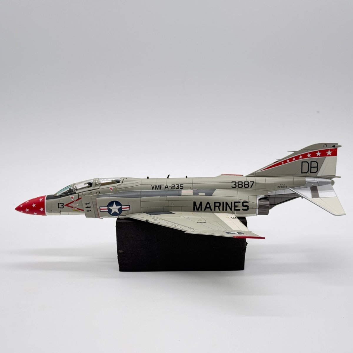Hobby Master HA19024 1:72 McDonnell Douglas F-4J Phantom II USMC VMFA-235 Death Angels DB13 153887 1972 - Hobby Master