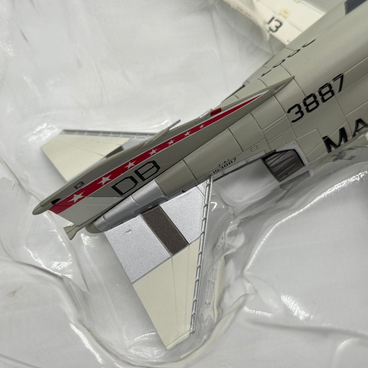 Hobby Master HA19024 1:72 McDonnell Douglas F-4J Phantom II USMC VMFA-235 Death Angels DB13 153887 1972 - Hobby Master