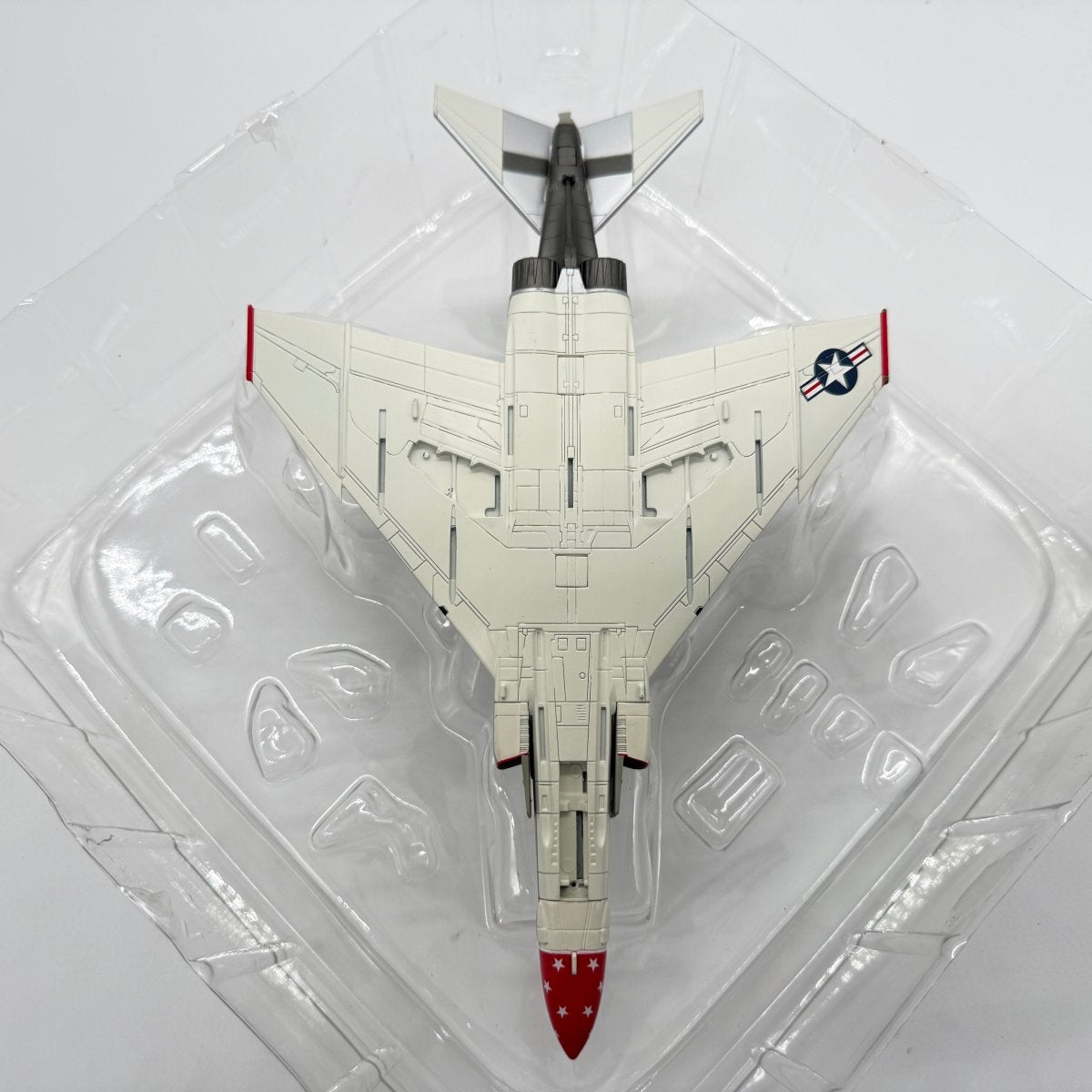Hobby Master HA19024 1:72 McDonnell Douglas F-4J Phantom II USMC VMFA-235 Death Angels DB13 153887 1972 - Hobby Master