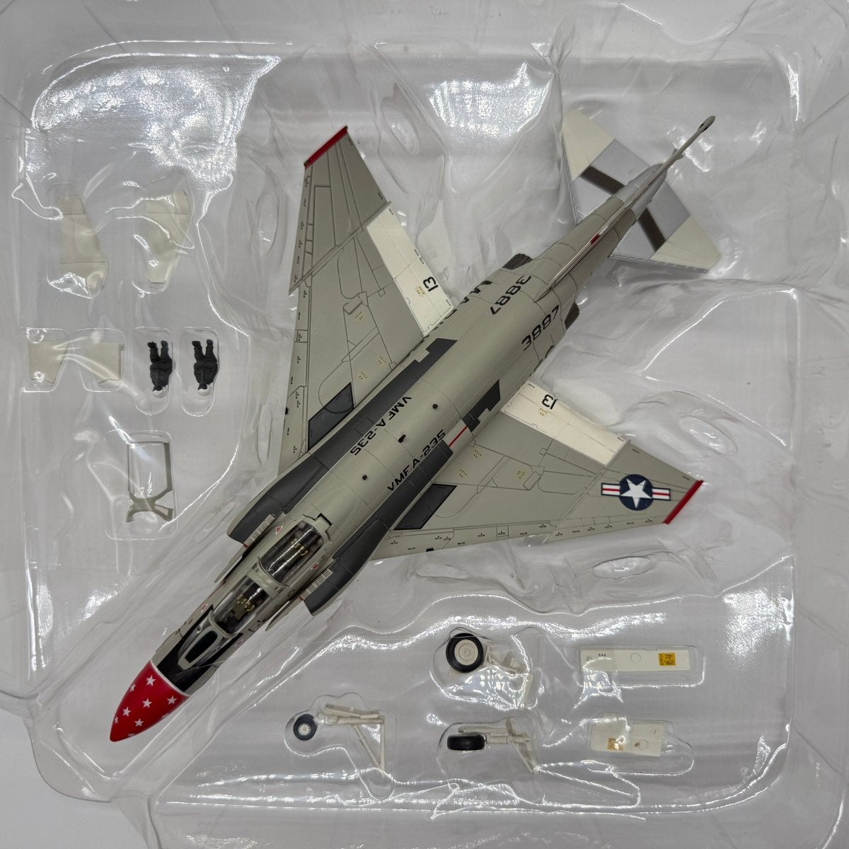 Hobby Master HA19024 1:72 McDonnell Douglas F-4J Phantom II USMC VMFA-235 Death Angels DB13 153887 1972 - Hobby Master