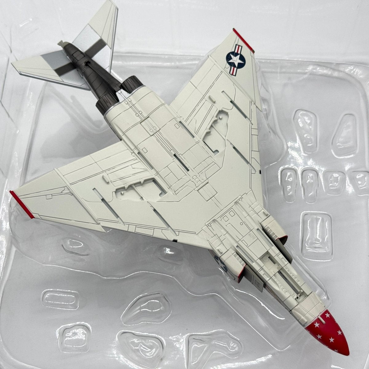 Hobby Master HA19024 1:72 McDonnell Douglas F-4J Phantom II USMC VMFA-235 Death Angels DB13 153887 1972 - Hobby Master