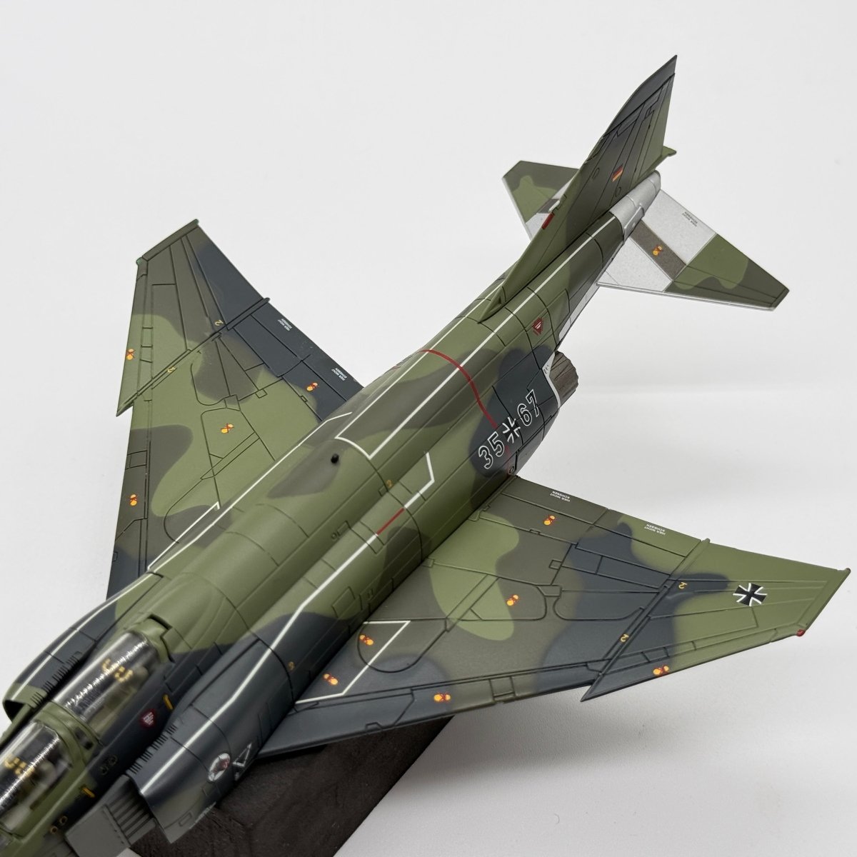 Hobby Master HA19050 1:72 McDonnell Douglas RF-4E Phantom II Luftwaffe AufklG 52 35+67 Leck AB Germany 1992 - Hobby Master