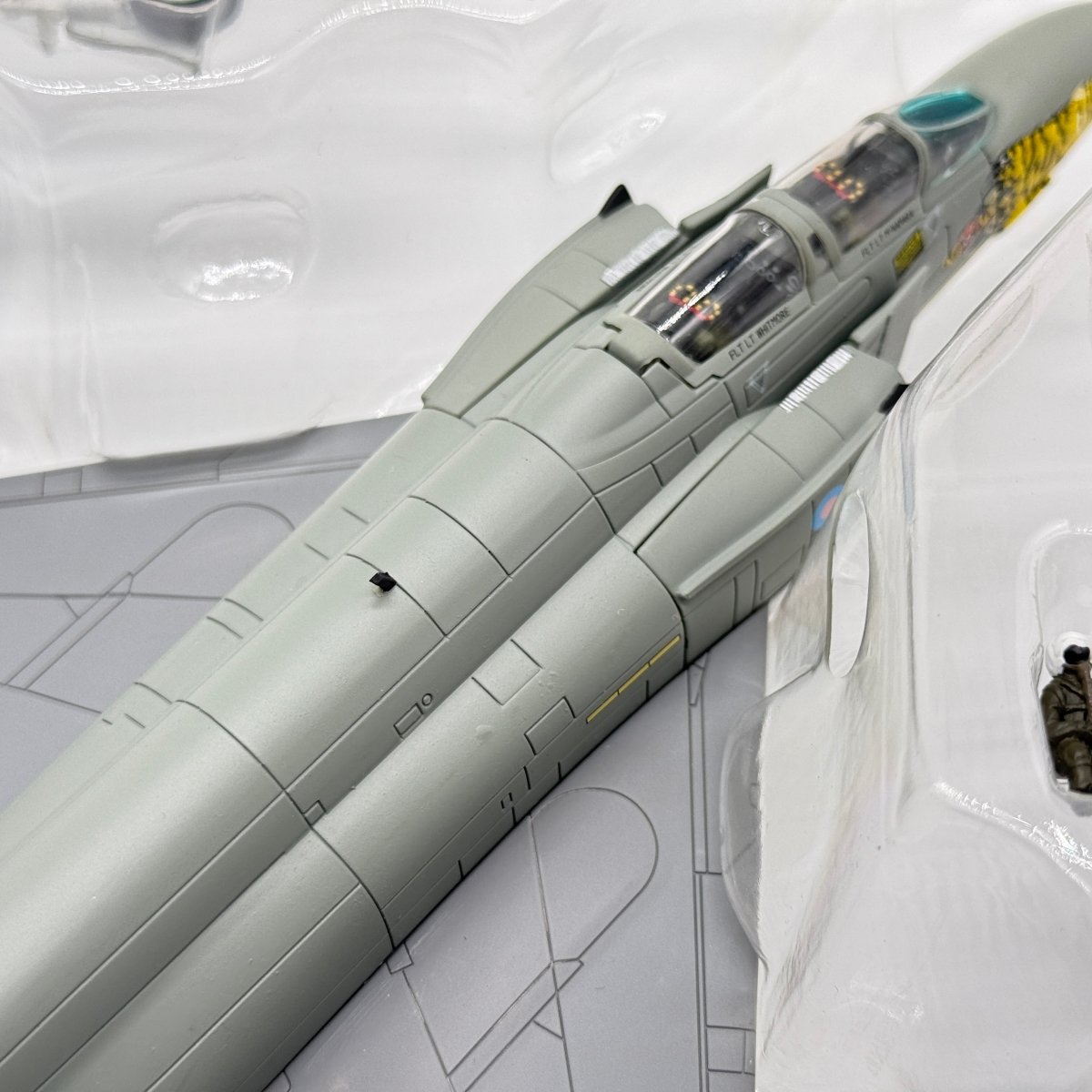 Hobby Master HA1920 1:72 F - 4J Phantom II Tiger Meet - Hobby Master