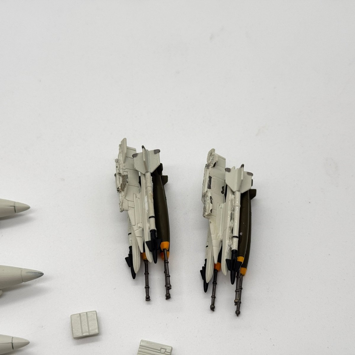 Hobby Master HA1924 1:72 McDonnell Douglas F-4J Phantom II USMC VMFA-451 Warlords USS Forrestal 1976 - Hobby Master