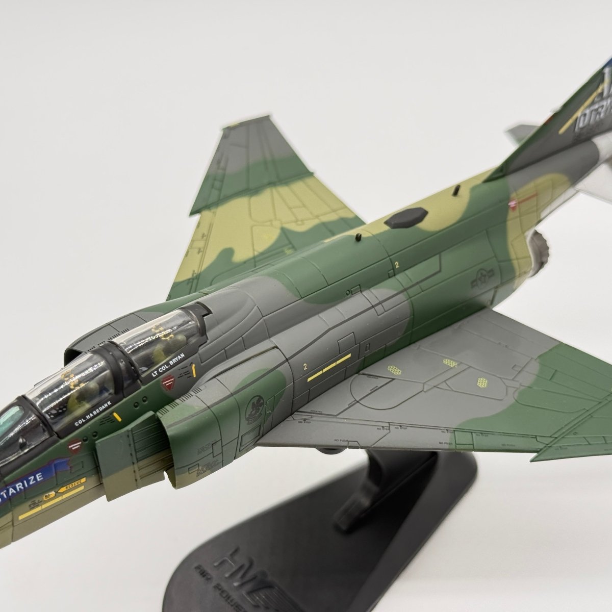 Hobby Master HA1958 1:72 McDonnell Douglas RF-4C Phantom II USAF 10th TRW 1st TRS 68-0657 Starize RAF Alconbury 1986 - Hobby Master