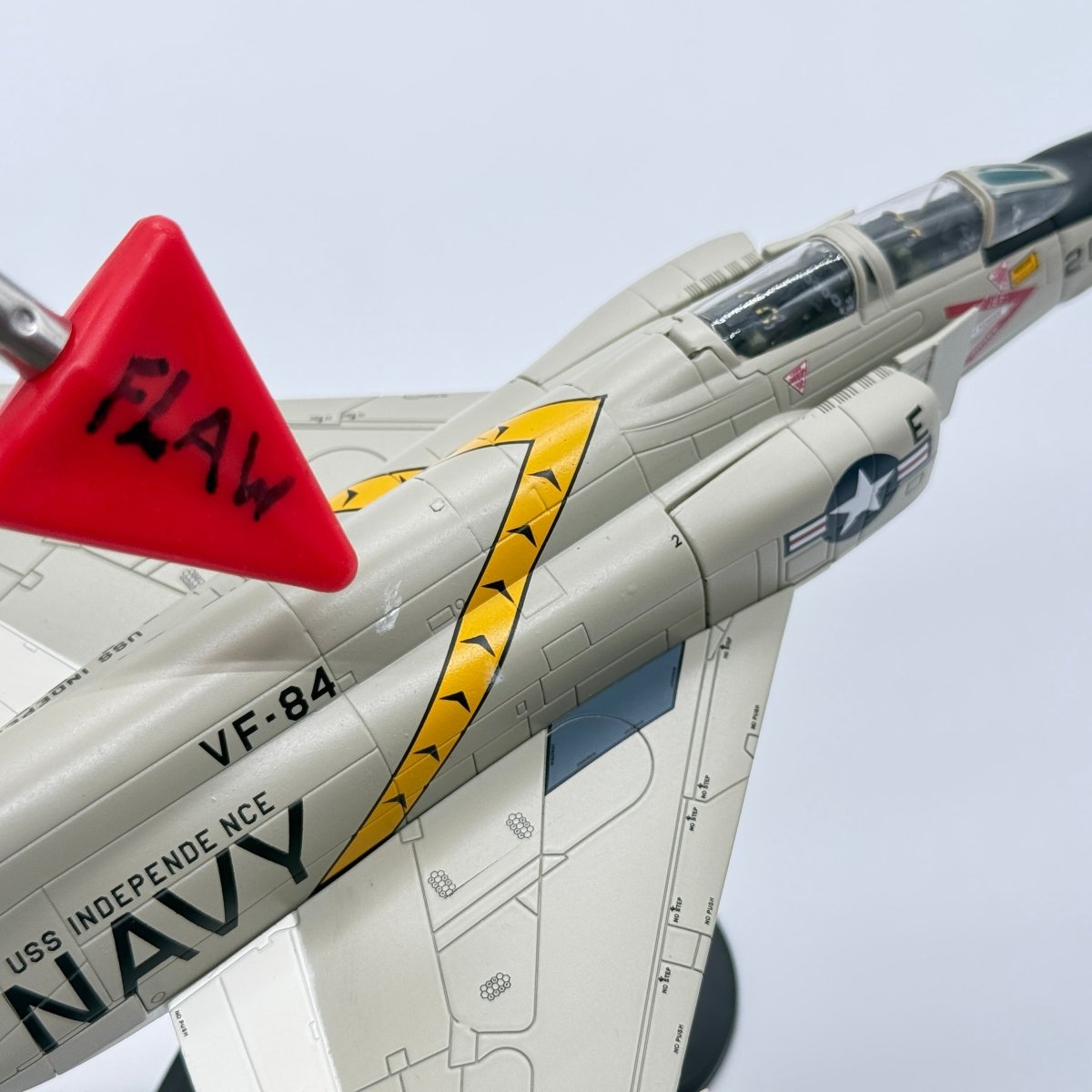 Hobby Master HA1968 1:72 McDonnell Douglas F-4B Phantom II US Navy VF-84 Jolly Rogers AG206 USS Independence Gulf of Tonkin 1965 - Hobby Master