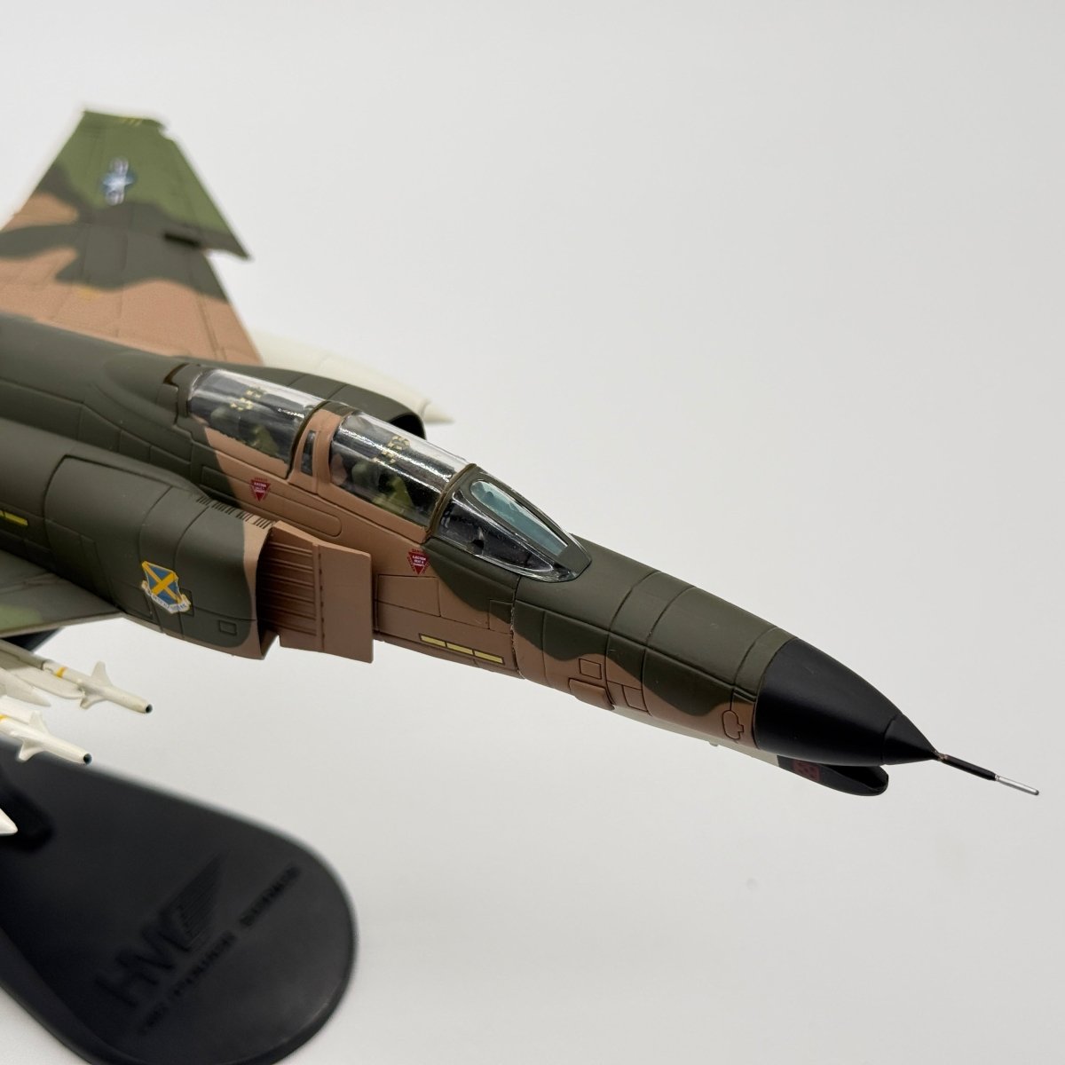 Hobby Master HA1981 1:72 McDonnell Douglas F-4G Wild Weasel USAF 37th TFW 563rd TFS 69-7582 George AFB 1980s - Hobby Master