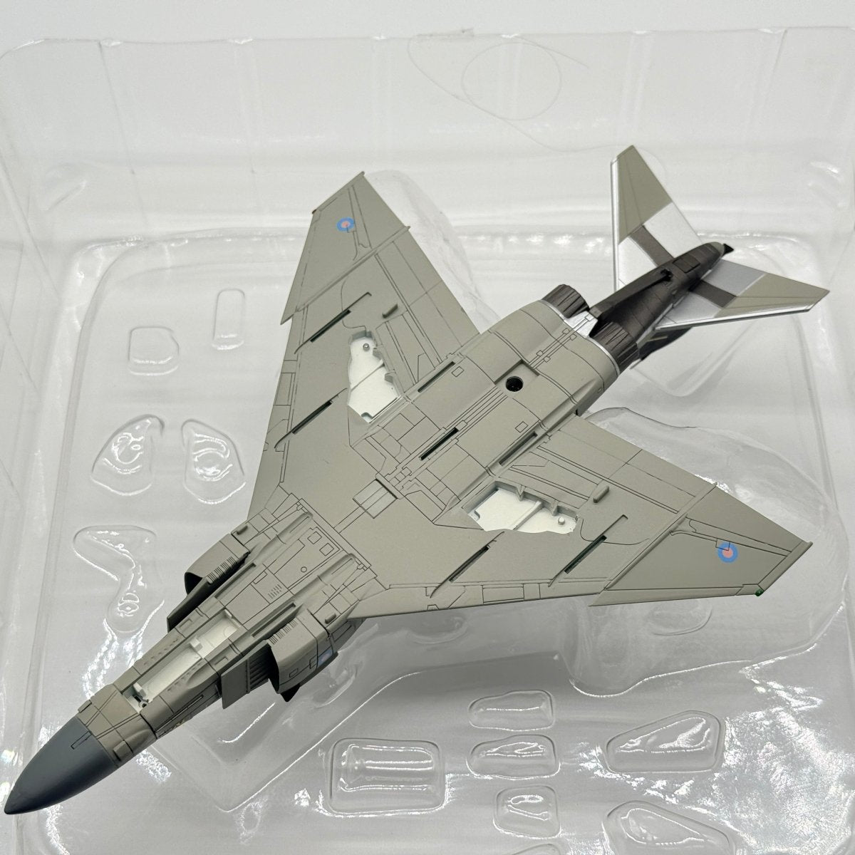 Hobby Master HA1985 1:72 F - 4J Phantom ZE353 74 Sqn RAF Wattisham 1990 - Hobby Master