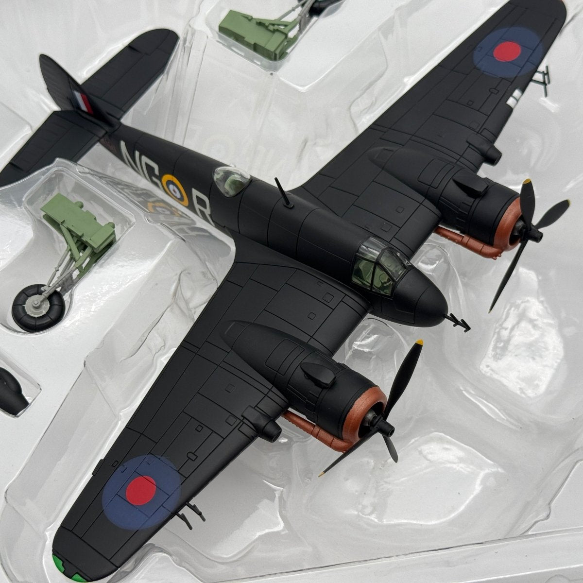 Hobby Master HA2302 1:72 Beaufighter Mk IF R2101 NG-R John Cunningham 1940 - Hobby Master